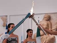 В Греции зажгли олимпийский огонь