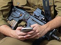 ЦАХАЛ намерен запретить офицерам пользоваться смартфонами с операционной системой Android