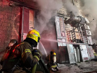 Пожарный получил травмы в результате взрыва при пожаре в промзоне Атарот