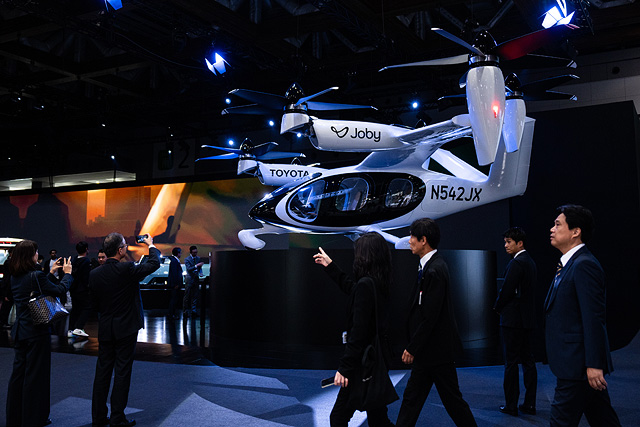 Самолеты Toyota и Toby Aviation. Japan Mobility Show, Токио Самолеты Toyota и Toby Aviation. Japan Mobility Show, Токио