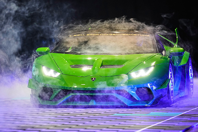 Lamborghini «Huracan Liberty Walk-Silhouette Widebody». Эссен, Германия Lamborghini «Huracan Liberty Walk-Silhouette Widebody». Эссен, Германия