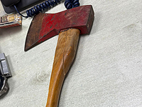 В парке Ашдода мужчина с топором в руках угрожал прохожим В парке Ашдода мужчина с топором в руках угрожал прохожим