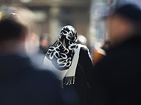 В Германии суд запретил мусульманке в хиджабе занимать должность судьи В Германии суд запретил мусульманке в хиджабе занимать должность судьи