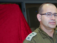 В новой книге раскрываются подробности учебы Романа Гофмана на религиозных курсах