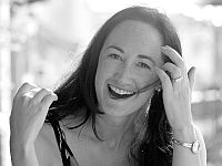 Умерла британская писательница Софи Кинселла, автор Умерла британская писательница Софи Кинселла, автор