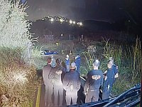 В наводнении в Эмек а-Аразим застрял автомобиль с людьми, идет спасательная операция