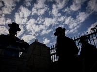 Раввины из Европы прошли курс обучения еврейским похоронам Раввины из Европы прошли курс обучения еврейским похоронам