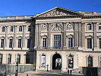 Сотрудники Лувра объявили забастовку