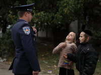 Украинская полиция расследует повреждение ханукии в Чернигове