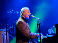 Кандидат от 