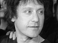 В возрасте 65 лет Умер Перри Бэмоунт – гитарист и клавишник The Cure