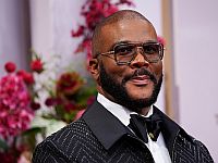 Поданы иски о насилии против продюсера Тайлера Перри, истцы требуют сотни миллионов долларов