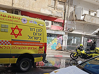 В Тель-Авиве на прохожего рухнул фрагмент балкона, он в тяжелом состоянии В Тель-Авиве на прохожего рухнул фрагмент балкона, он в тяжелом состоянии