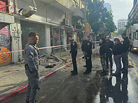 В Тель-Авиве на прохожего рухнул фрагмент балкона, он в тяжелом состоянии В Тель-Авиве на прохожего рухнул фрагмент балкона, он в тяжелом состоянии