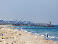 Минздрав предупреждает: запрещено купаться на пляжах Мей Ами и Зиким