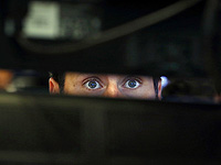 Разговор замедляет движения глаз водителя