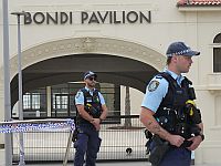 Сиднейский террорист, причастный к убийству 15 человек, обвинен по 59 пунктам Сиднейский террорист, причастный к убийству 15 человек, обвинен по 59 пунктам