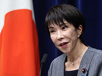 Премьер-министр Японии поддержала петицию об увеличении числа женских туалетов в парламенте