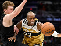 Дэнни Вульф набрал 11 очков. 