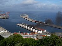 Доки Каракаса после атаки Доки Каракаса после атаки