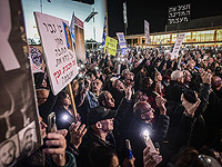 Walla: Протестный активист подает в суд на полицию за заковывание и обыски с раздеванием