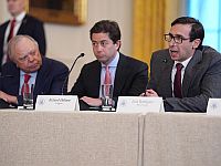 США пытаются защитить венесуэльские нефтедоходы