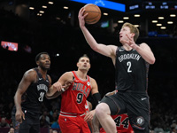 НБА. Денни Вульф набрал 13 очков. 