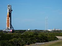 Миссия Artemis II: ракета для первого за полвека пилотируемого полета к Луне доставлена на старт