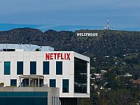 Трамп купил облигации Netflix и Warner Bros. Discovery на $1 млн после объявления сделки