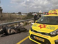 Грузовик сбил мотоциклиста на 2-м шоссе, пострадавший в критическом состоянии Грузовик сбил мотоциклиста на 2-м шоссе, пострадавший в критическом состоянии