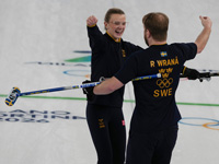 Олимпиада. Керлинг. Шведская пара победила в финале