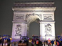 В Париже злоумышленник напал на жандарма возле могилы Неизвестного солдата