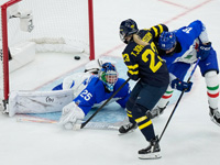 Олимпиада. Хоккей. Шведки разгромили сборную Италии