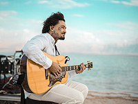 Алишер Моргенштерн выпустил видеоконцерт, снятый на соляном острове в Мертвом море