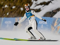 Олимпиада. Прыжки с трамплина. Норвежки завоевали золото и серебро