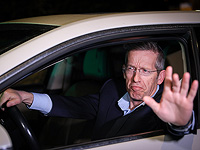 Секретарь правительства Фукс:   