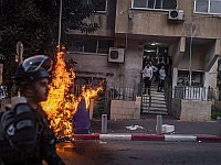 Беспорядки в Бней-Браке: за нападения на хасидов задержаны пять человек. Видео