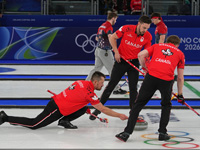 Олимпиада. Керлинг. Швейцарцы и канадцы вышли в полуфинал