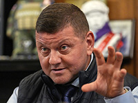 Залужный впервые рассказал о конфликте с Зеленским, обвинив его в провале наступления 2023 года Залужный впервые рассказал о конфликте с Зеленским, обвинив его в провале наступления 2023 года