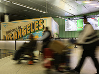 В аэропорту Лос-Анджелеса на борту 