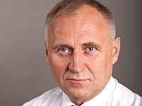 Один из лидеров белорусской оппозиции Статкевич освобожден после инсульта