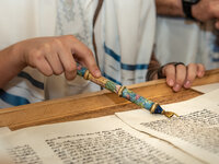 Бар-мицва была омрачена травмой матери именинника, вызванной попаданием конфеты Бар-мицва была омрачена травмой матери именинника, вызванной попаданием конфеты