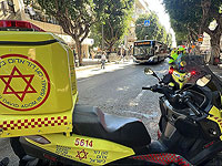 Автобус сбил женщину на электросамокате в Тель-Авиве, она в тяжелом состоянии