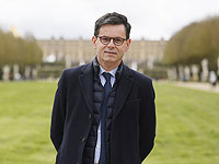 Директор Лувра подала в отставку