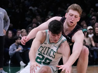 Сирена прервала матч в Детройте. Дэнни Вульф набрал 16 очков. Результаты матчей НБА