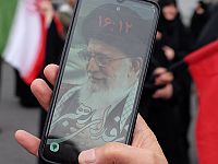 МИД Ирана настаивает: Хаменеи жив