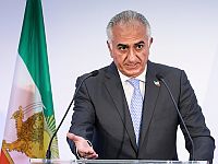 Реза Пехлеви: Исламская республика 