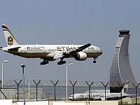 ОАЭ: в результате удара по аэропорту Абу-Даби погиб иностранец