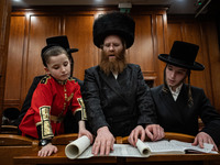 Раввин Амрам Фрид разъяснил правила чтения Свитка Эстер во время воздушной тревоги Раввин Амрам Фрид разъяснил правила чтения Свитка Эстер во время воздушной тревоги