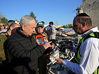 Нетаниягу посетил место падения ракеты в Бейт-Шемеше: 